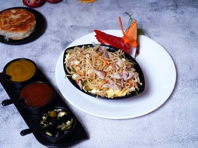 Sivakannan Restaurant - Authentic Chicken Noodles