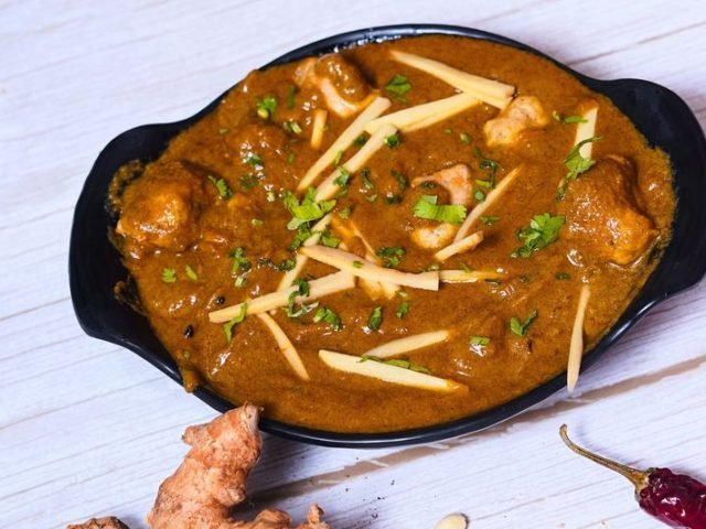 Sivakannan Restaurant - Authentic Ginger Chicken Gravy